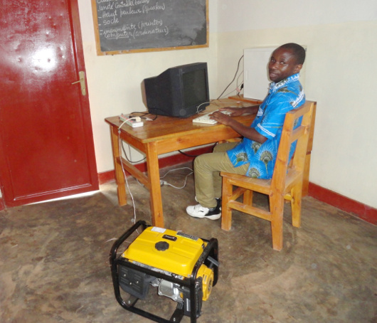 Agregat prądotwórczy dla szkoły podstawowej w Kongu Demokratycznym
