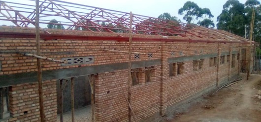 Budowa porodówki w Ruhango w Rwandzie