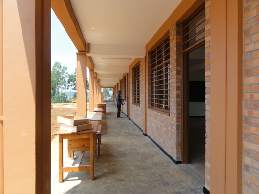 Szkoła podstawowa w Masaka wybudowana!